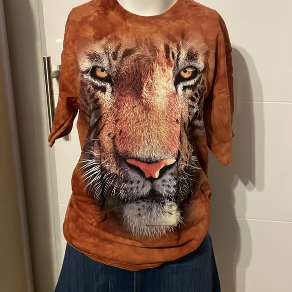 NWOT The Mountain SET OF FOUR Kids Tie Dyed TEE. Lion, Cow x 2, Big Cats. Sz XL - Picture 3 of 11